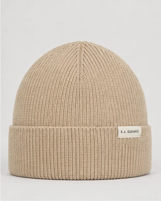 Knit Beanie – Frontansicht (Beige)